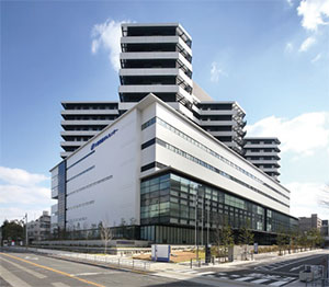 Fig.1 大阪国際がんセンターの外観